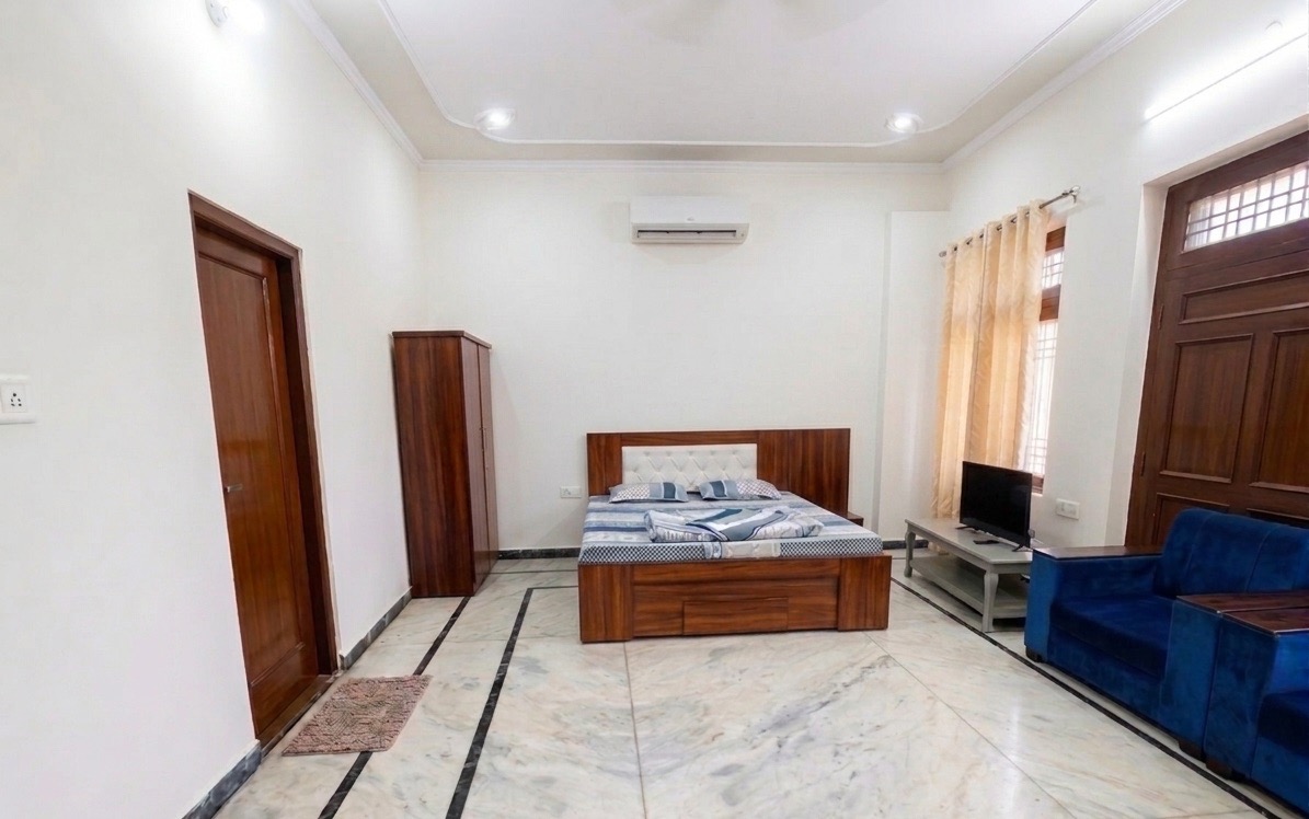 Royal Family Suite 101