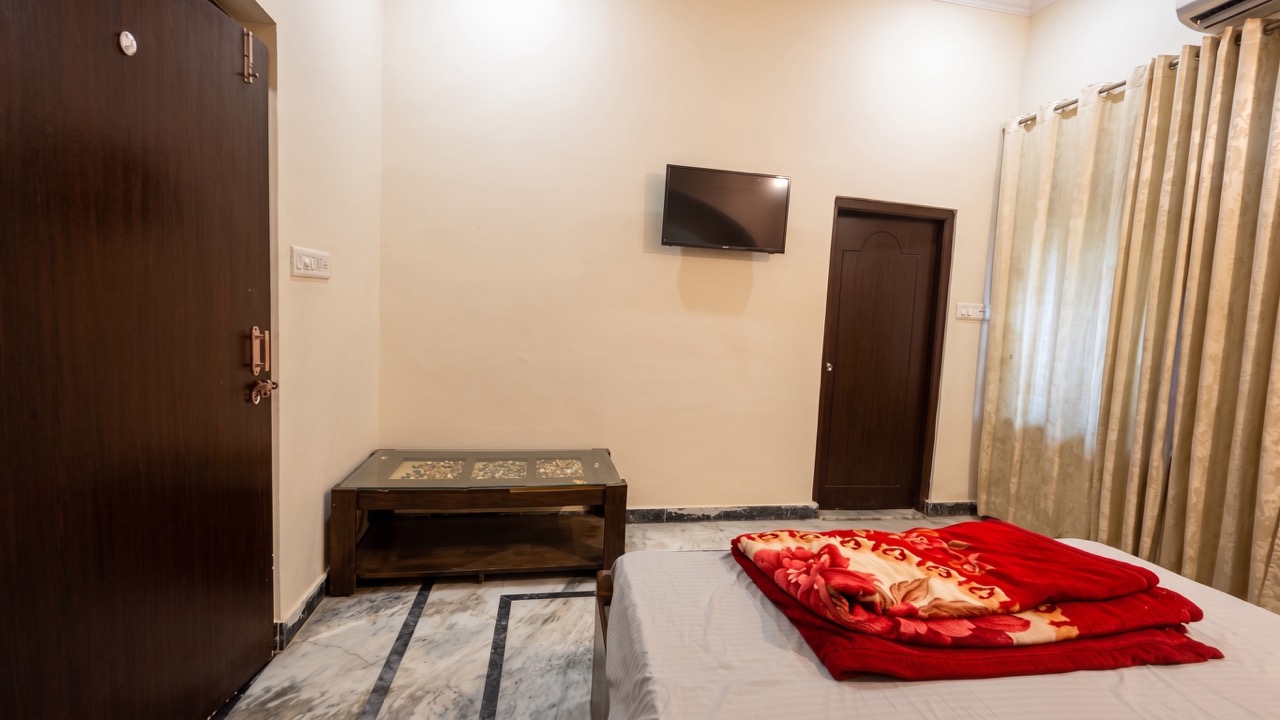 Standard Room 107